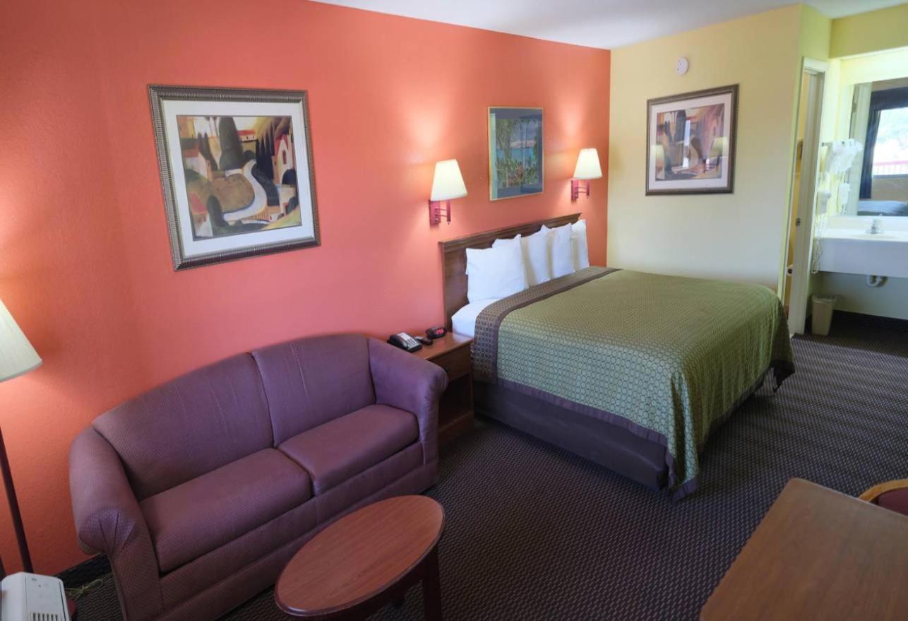 Hawkinsville Budget Inn & Suites المظهر الخارجي الصورة